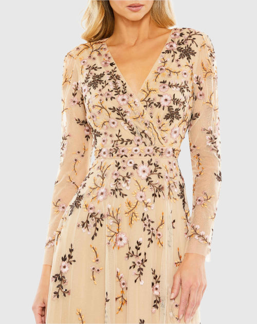 Robe de cocktail trapèze brodée de fleurs