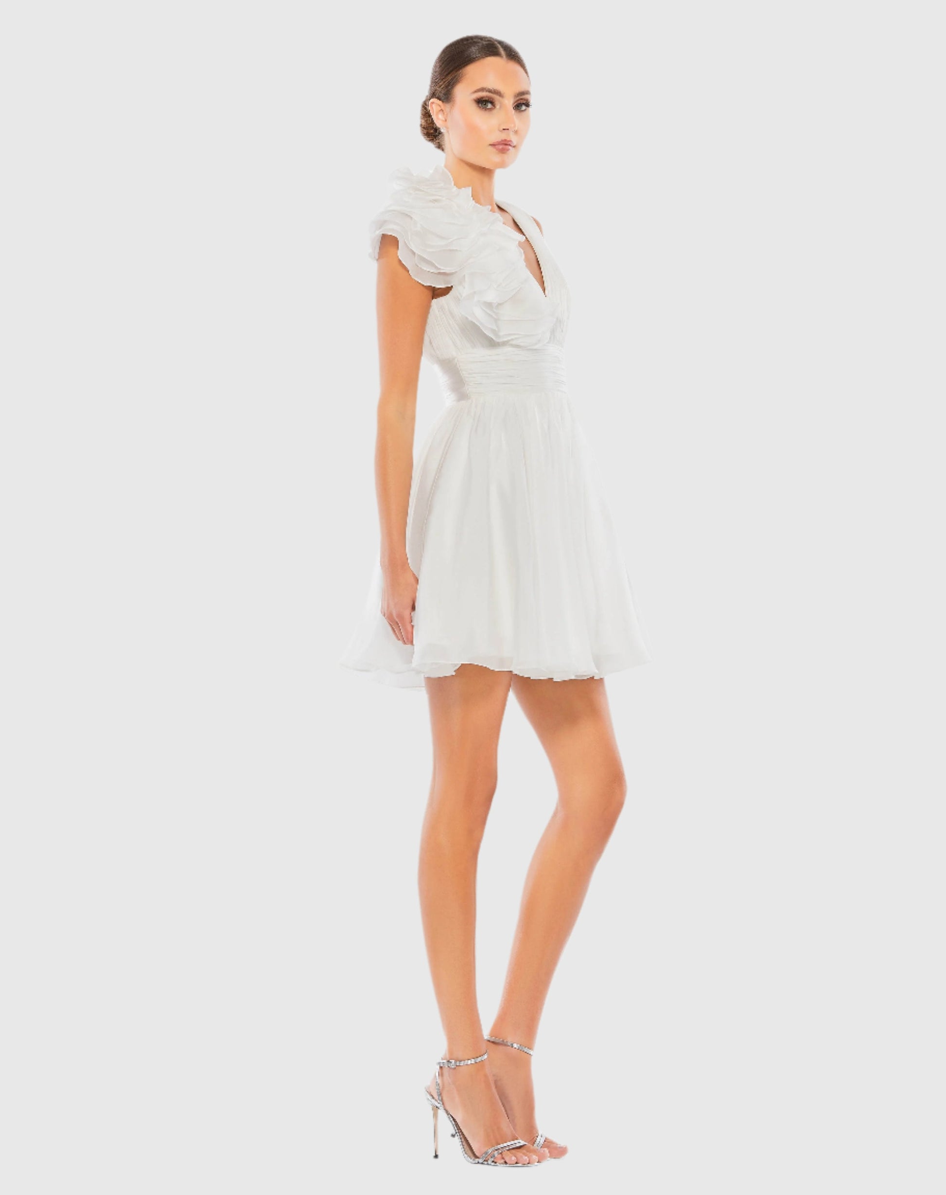 Mac Duggal - White Ruffle V Neck Fit & Flare Mini Dress - US 10 Mac Duggal - White Ruffle V Neck Fit & Flare Mini Dress - US 10