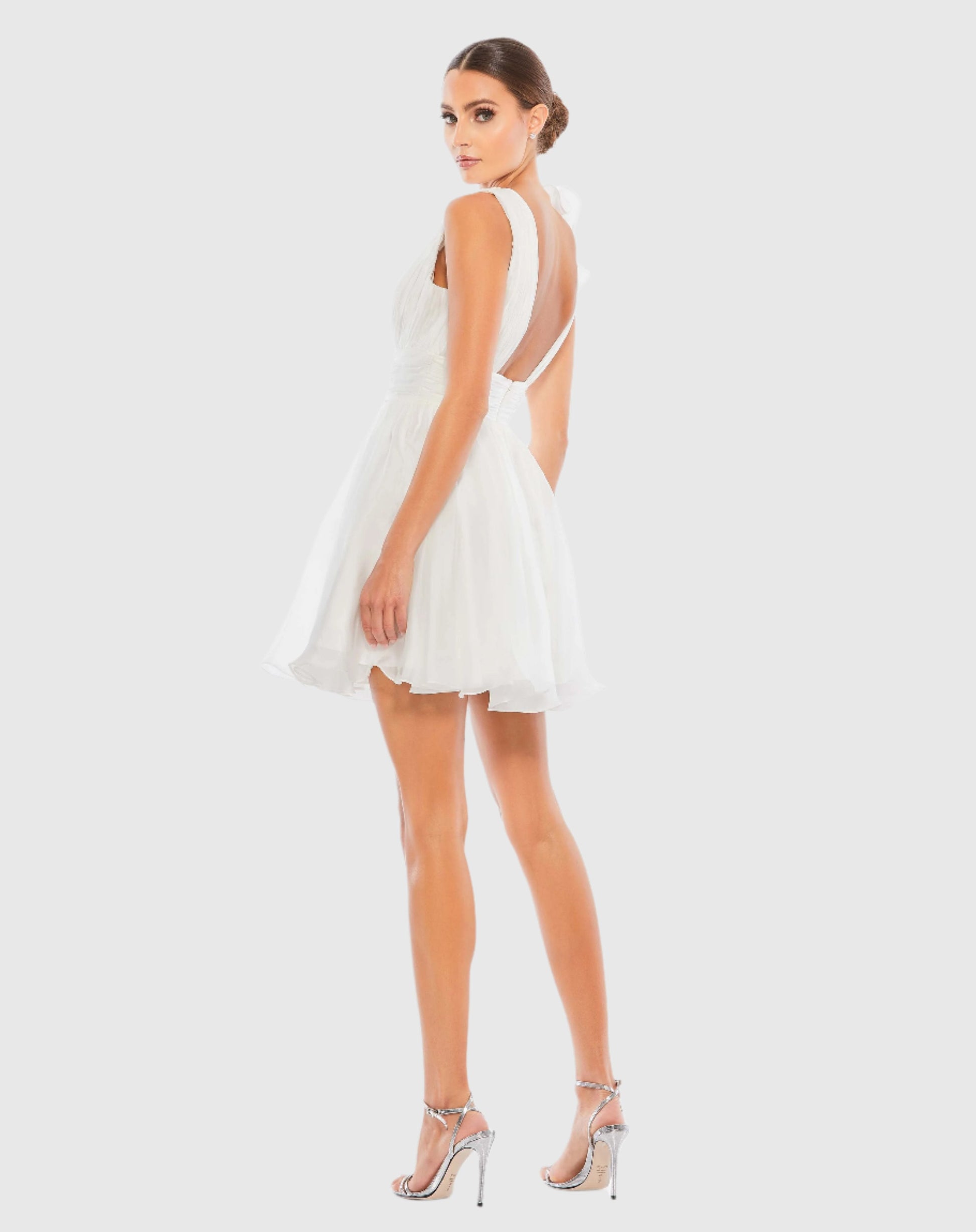 Mac Duggal - White Ruffle V Neck Fit & Flare Mini Dress - US 10 Mac Duggal - White Ruffle V Neck Fit & Flare Mini Dress - US 10