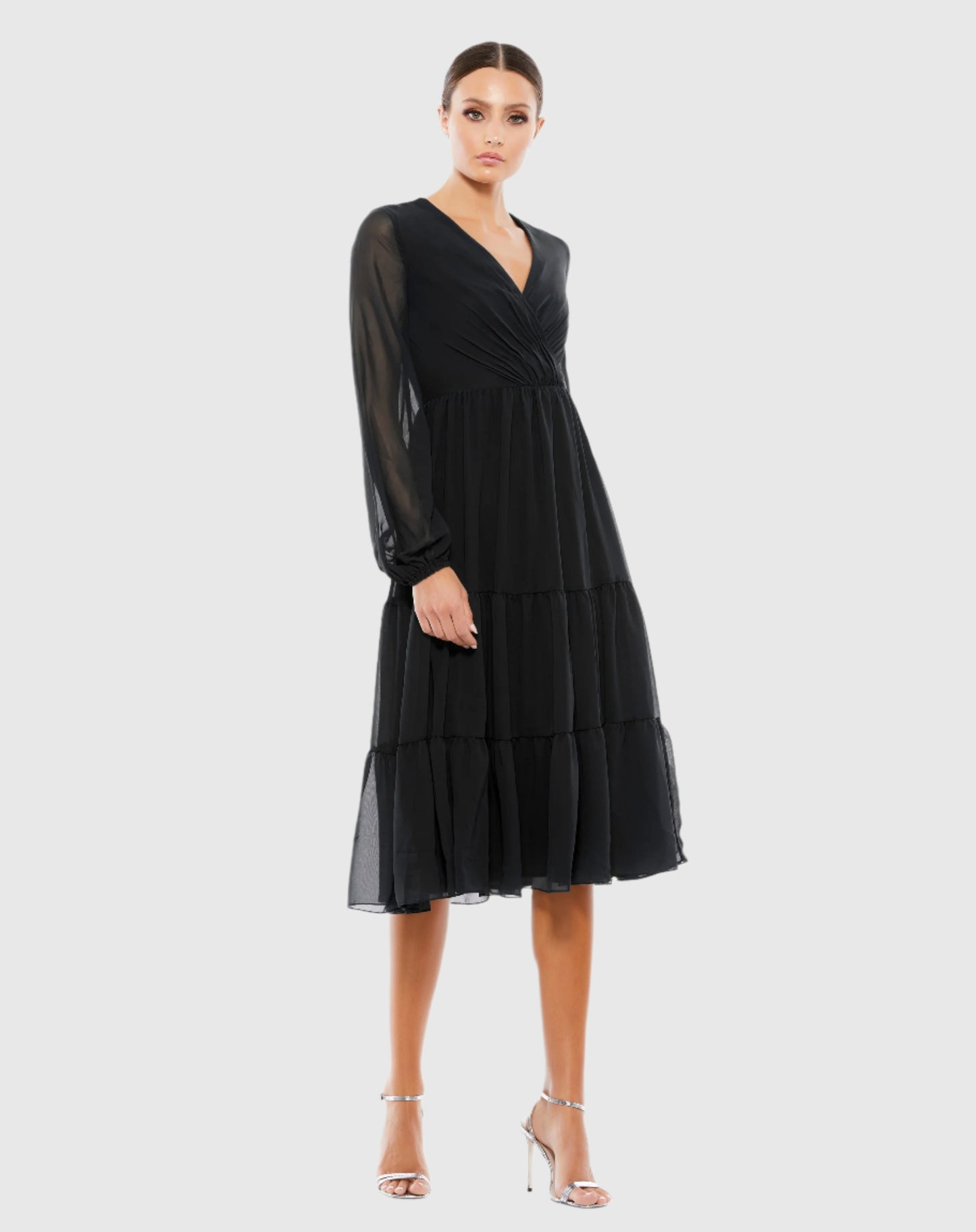 Robe midi froncée à volants et col en V - VENTE FINALE 