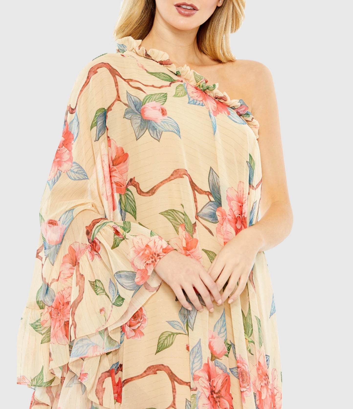 Vestido de capa com estampa floral e um ombro só 