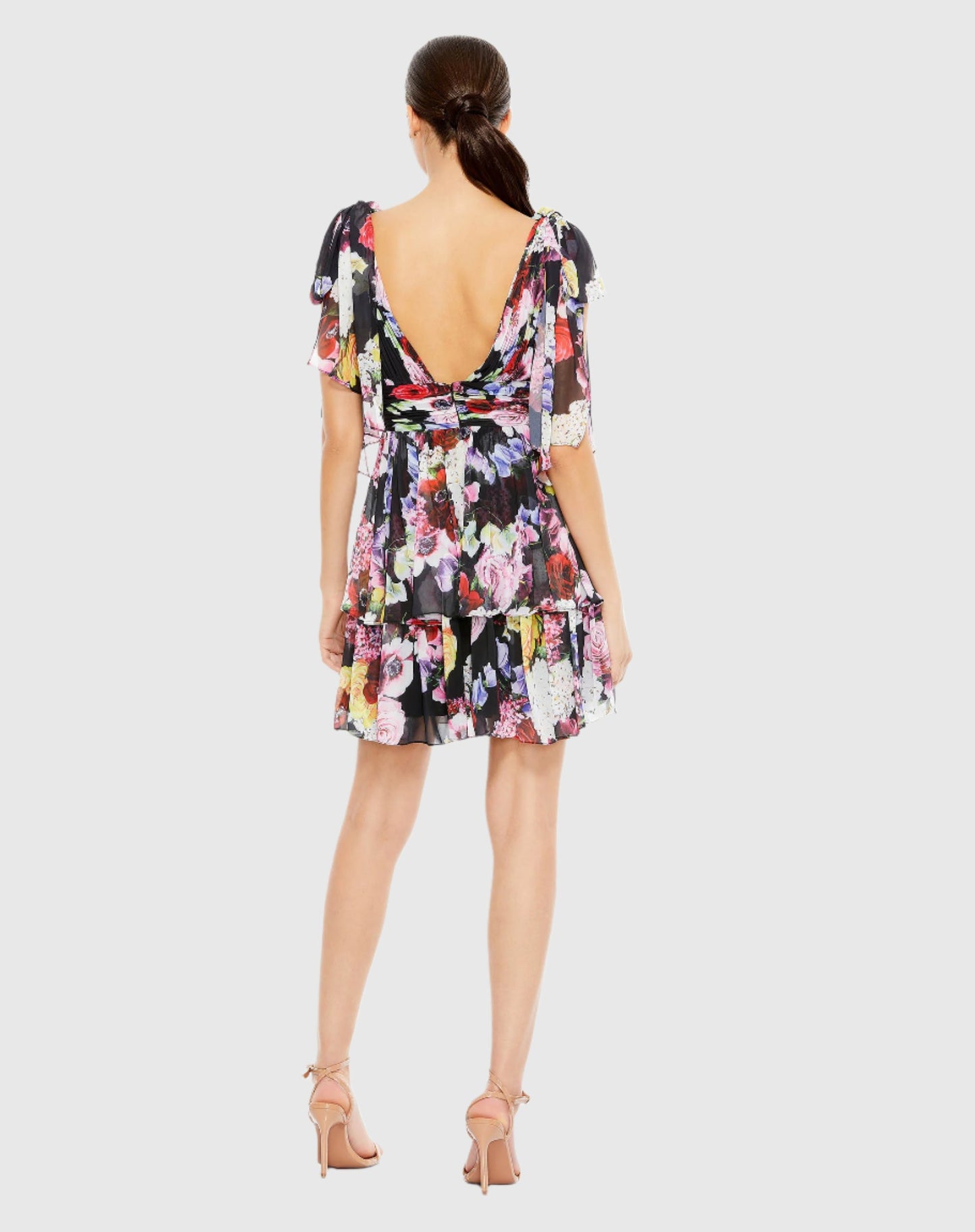 Robe à nouer douce sans manches à volants et imprimé floral