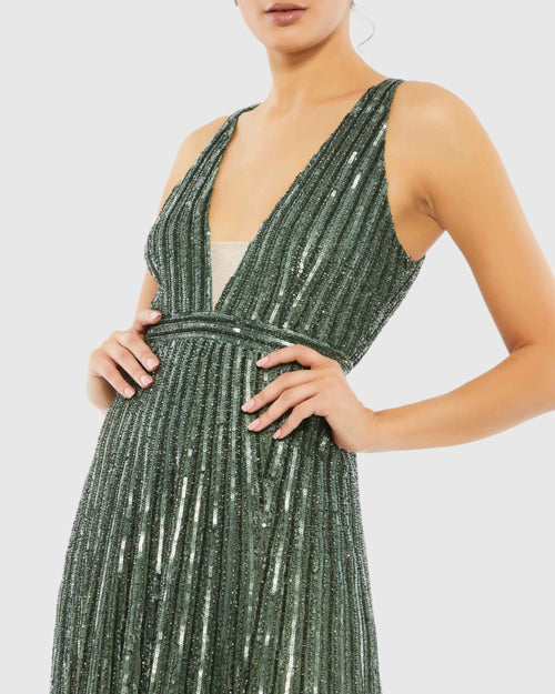 Green Sequined Sleeveless Plunge Neck Flowy Gown - Mac Duggal