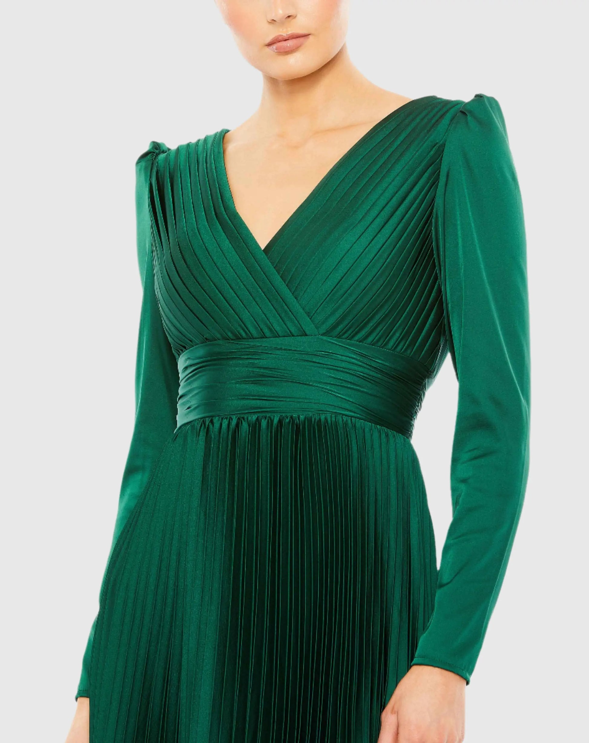 Mac Duggal - Pleated Long Sleeve V-Neck Gown - Emerald Mac Duggal - Pleated Long Sleeve V-Neck Gown - Emerald